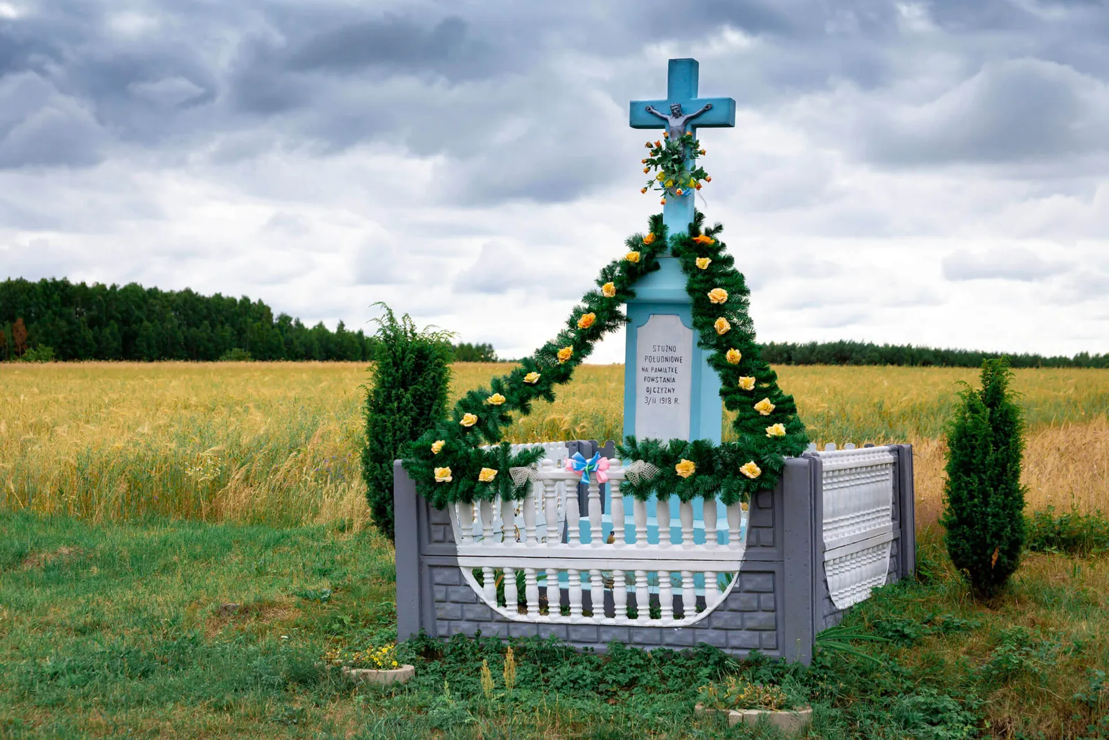 Kapliczka przydrożna w Stużnie Kolonii